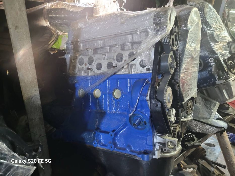 Головка блокакидіндрів  ВАЗ 2101 - 2110 2105 2106 2108- 21118 ГБЦ КПП