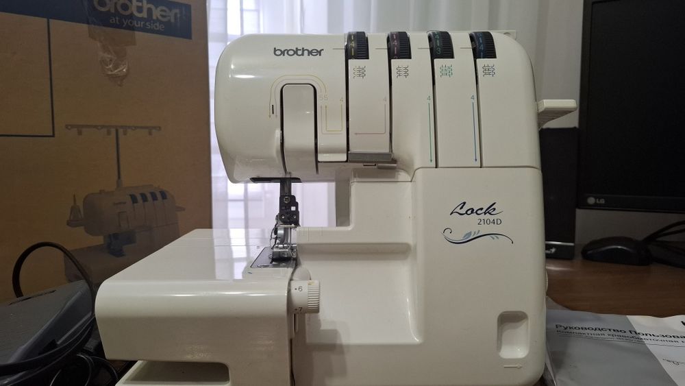 Оверлок Brother 210D Lock