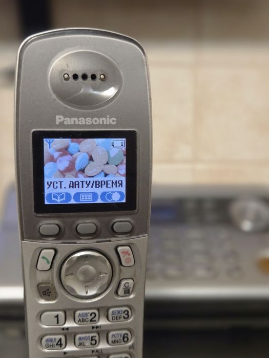 Продам радіотелефон Panasonic KX-TCD346UA (база + трубка)