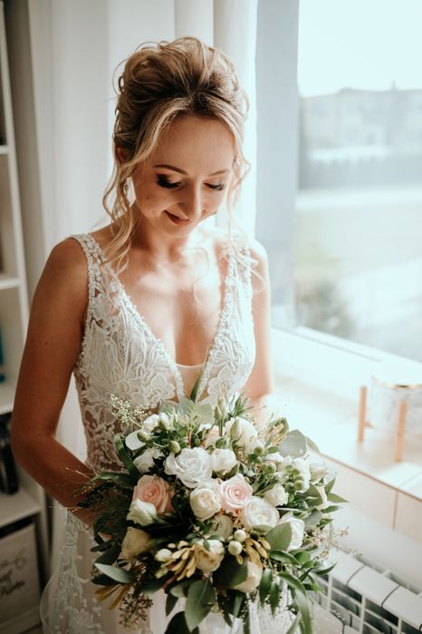 Suknia ślubna z trenem 34/xs, 36/s