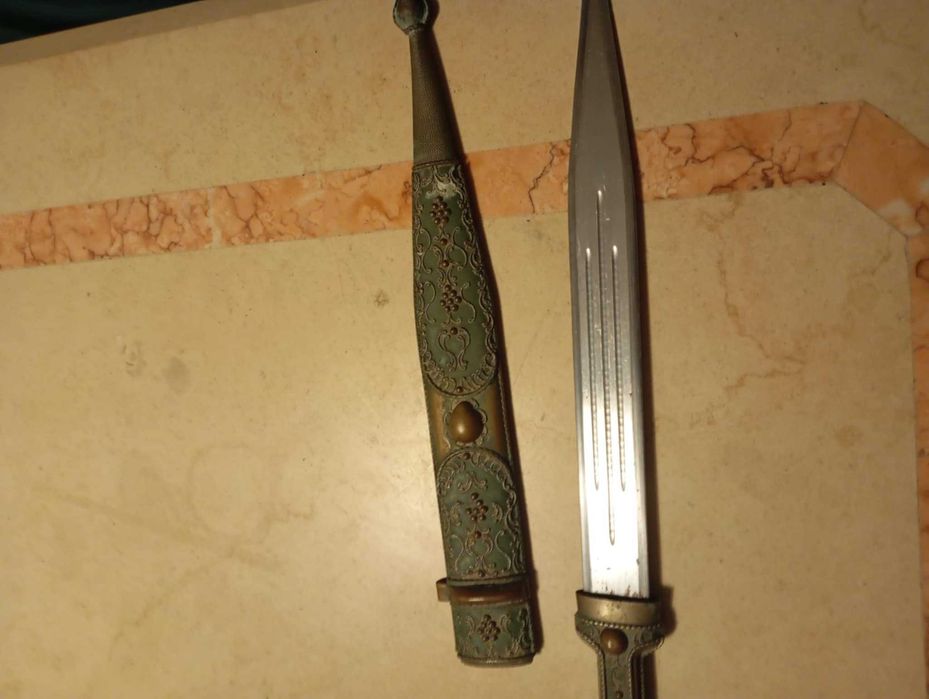 Adaga de coleção do caucasus