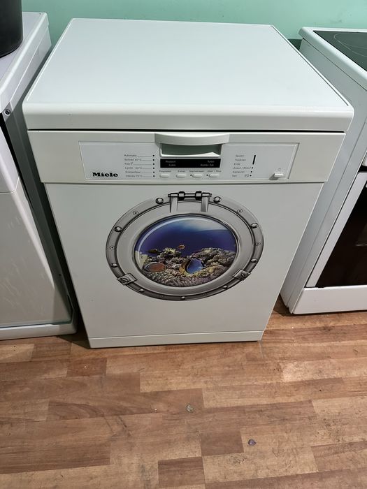 Посудомийна машина Miele
