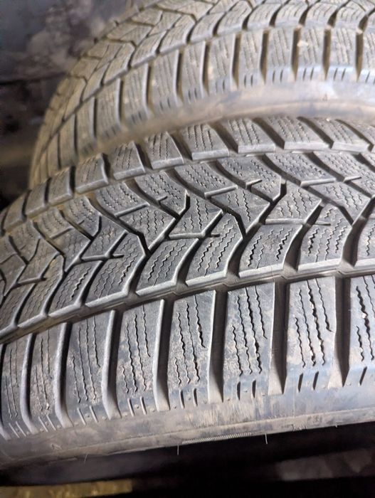 Dunlop winter sport 5  215.60.r16