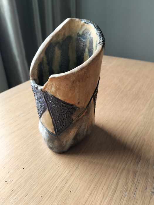 Conjunto de cerâmica artesanal assinada Antonieta (1988/89) – peças únicas vintage