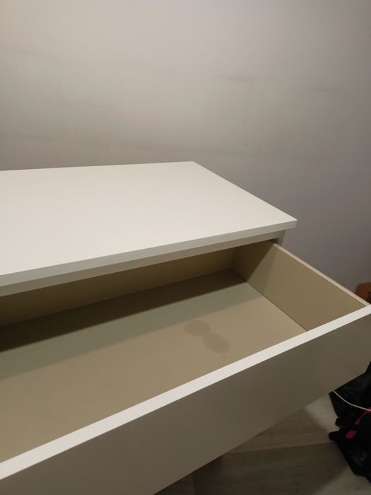 Biała komoda IKEA