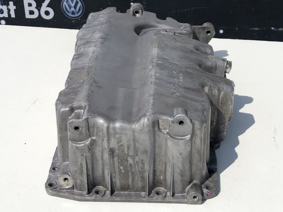 Масляний піддон Passat B6 BMP BKP BMR BLS масляный поддон Пассат Б6