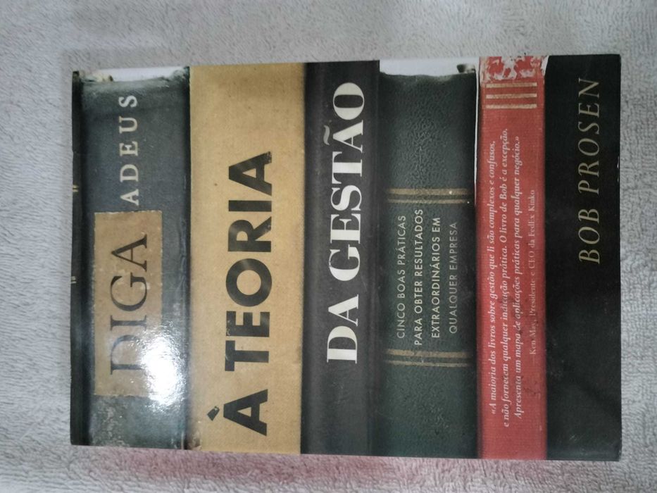 Livros de adulto/jovem adulto