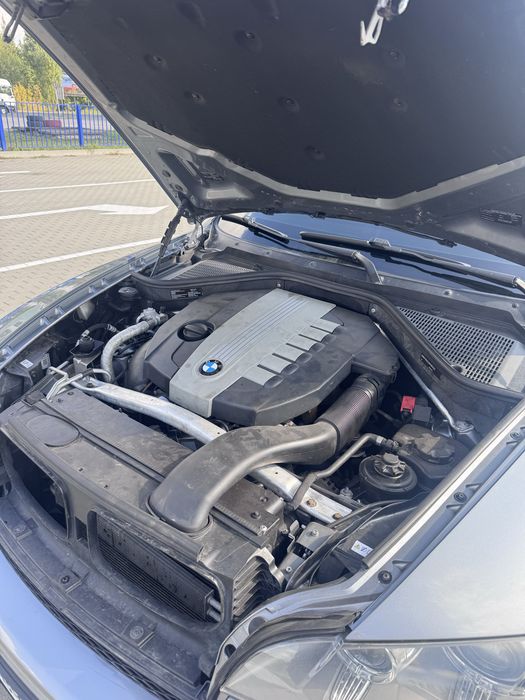 Продам BMW  X5 2013