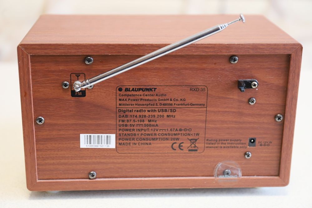 Blaupunkt  FM , USB , DAB +