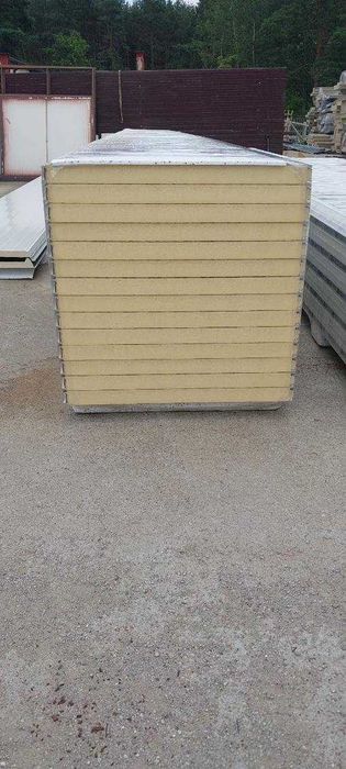 Płyta warstwowa z PIR ścienna 80 mm ral 7016/9010 L/L