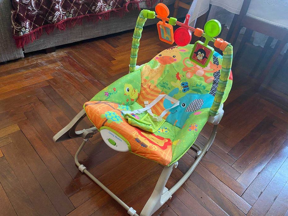 Шезлонг Fitch Baby крісло качалка брязкальце з мелодіями вібрація