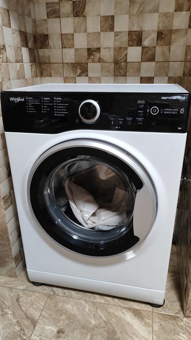 Пральна машина WHIRLPOOL WRBSB 6228 B UA