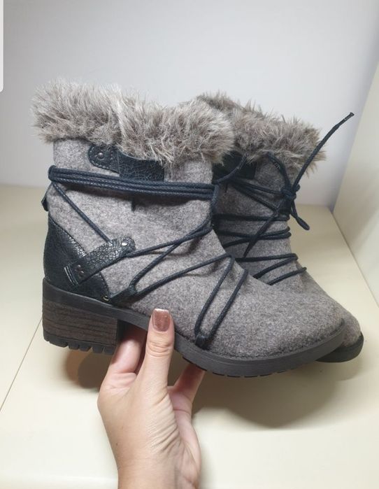 Ботинки валенки Bata  Оригинал Новые 38 размер сапоги