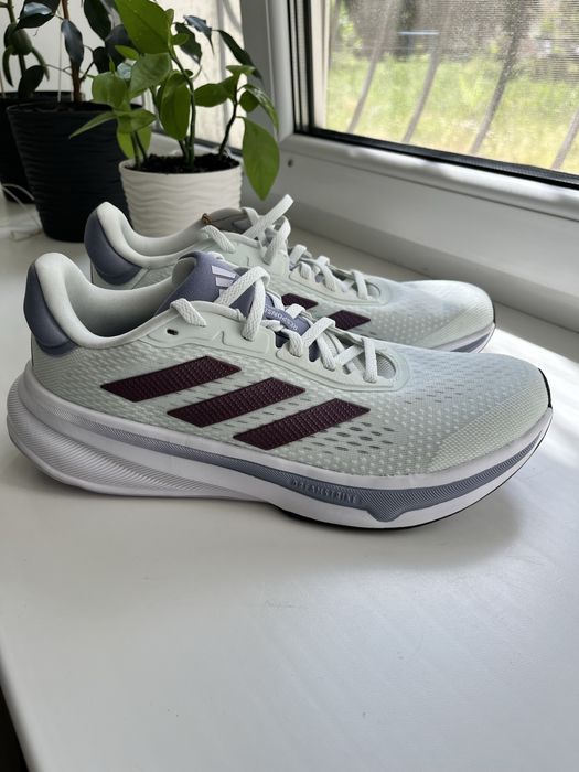 Кросівки adidas response super