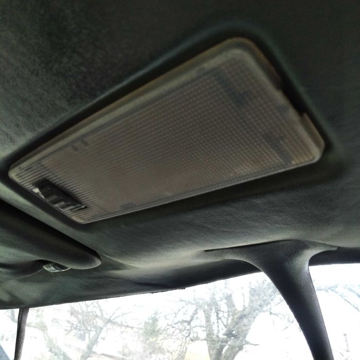 Mercedes 190 потолок обшивка стеля w 201