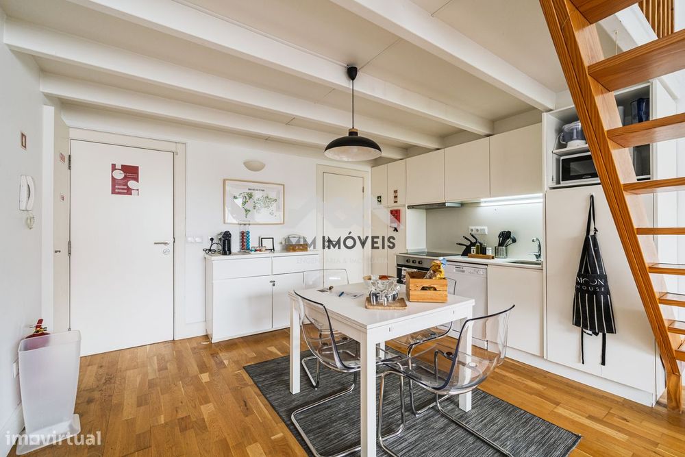 T0+2 com Licença AL | Renovado | Rua de Santa Catarina | Elevada Renta
