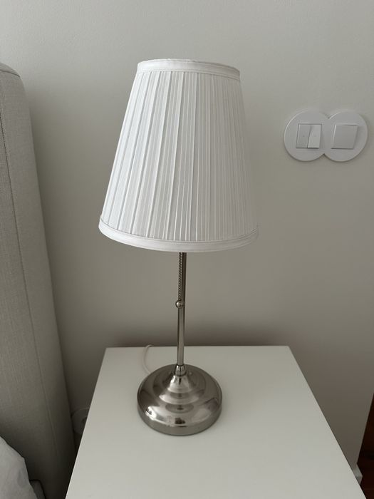 Conjunto de 2 candeeiros de mesa ikea