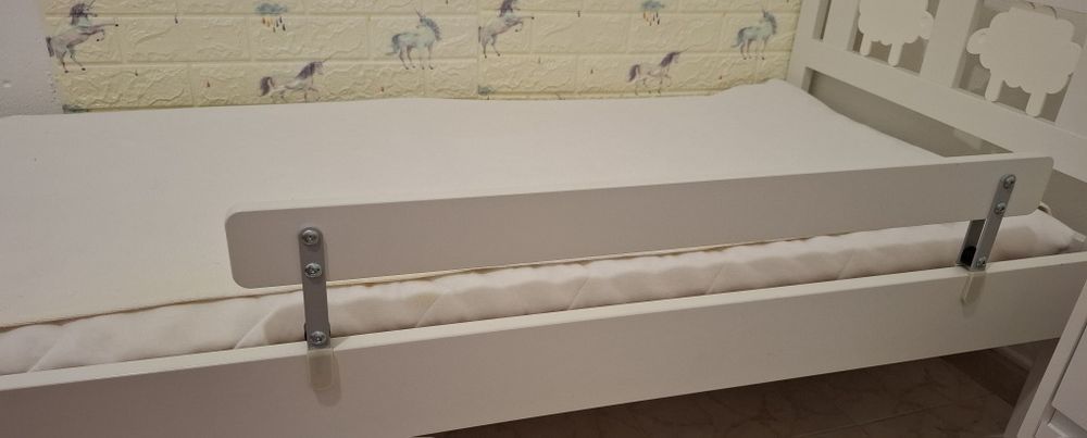 Cama de criança ikea