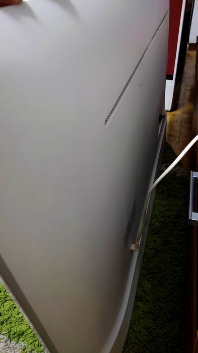 Білий телевізор LG 4K 50" , SmartTV, YouTube, WiFi, airplay