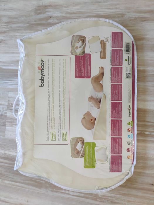 Almofada bebé inclinada -Segurança Anti-Sufoco/Anti-refluxo | BABYMOOV