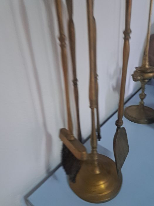 Conjunto de lareira em latão