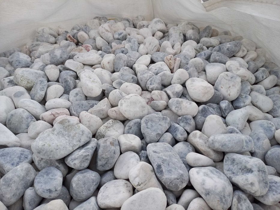 Otoczaki janowickie kamienie naturalne białe okrągłe 1000 kg z dostawą