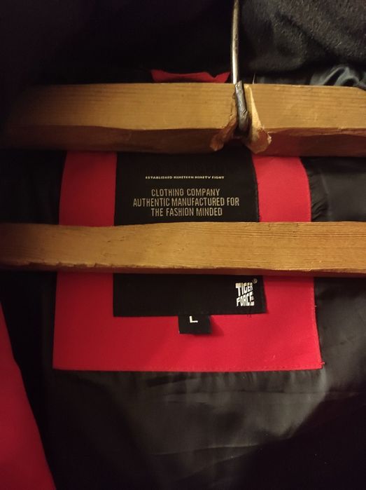 Оригинальный пуховик tiger force красный