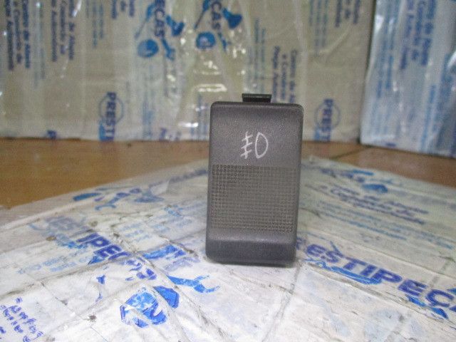 Botão / interruptor de luzes AUDI 100 (4A2, C4)