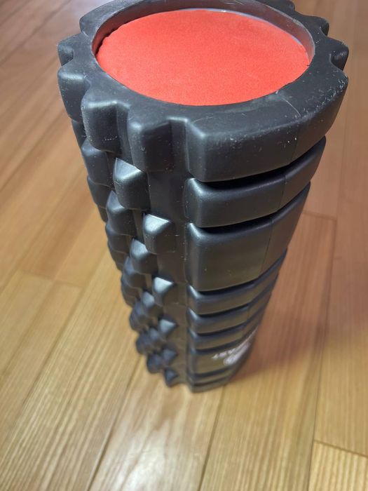 Продаю новий масажний ролик FITBEAST