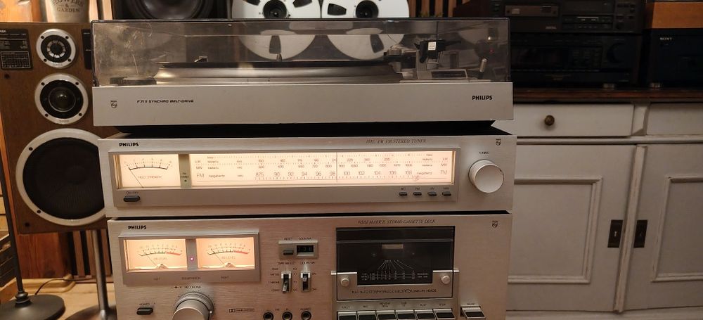 Wieża Vintage PHILIPS z Gramofonem.