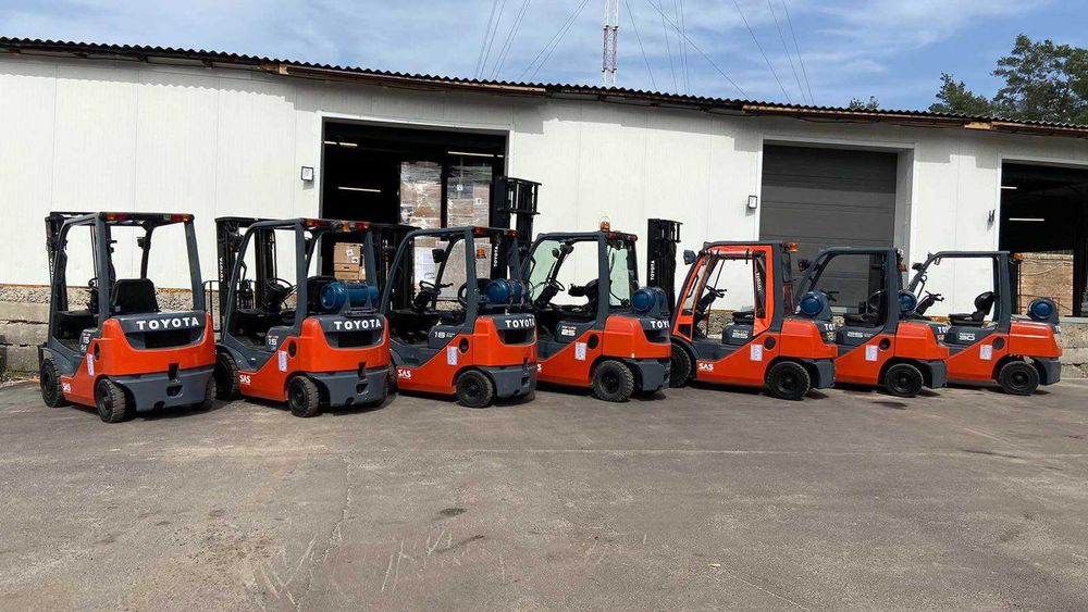 Газовий навантажувач TOYOTA 02-8FGF25, підйом-3.7м, 2018 рік, кабіна