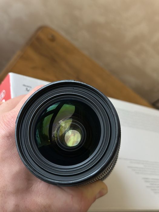 Обьектив Sigma 18-35 1.8 Art для Canon