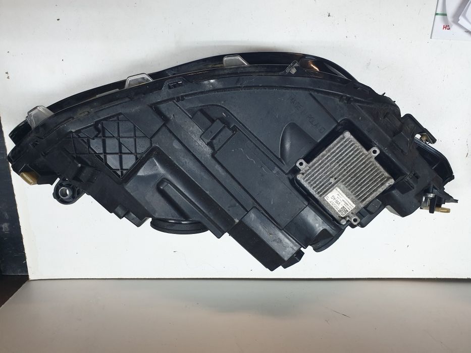 Lampa golf 8 5h 5h1 led lewa przednia