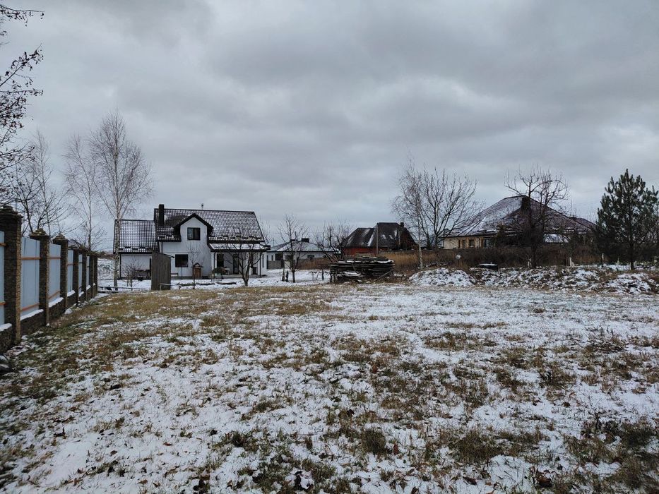 Просторий будинок у зручному районі!
