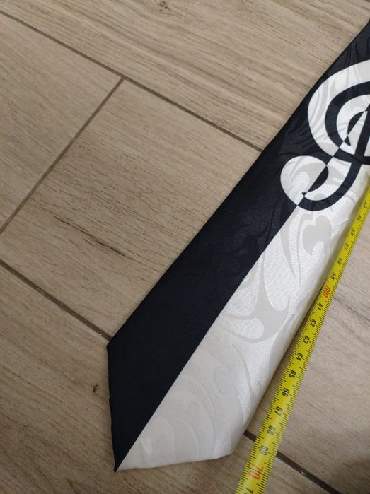 Super krawat klucz wiolinowy Nowy