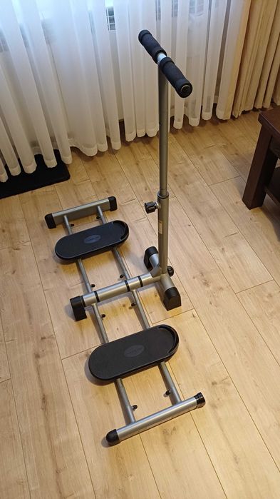 Trenażer, przyrząd do ćwiczeń - uda, pośladki