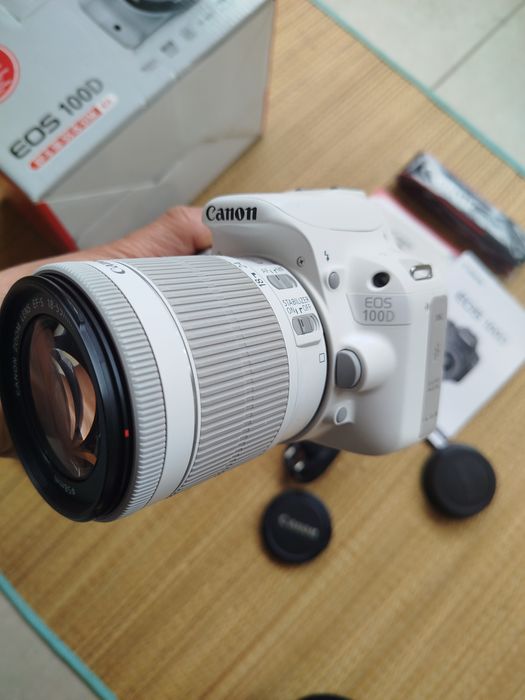 Canon 100D com lente 18-55mm STM BRANCA!!