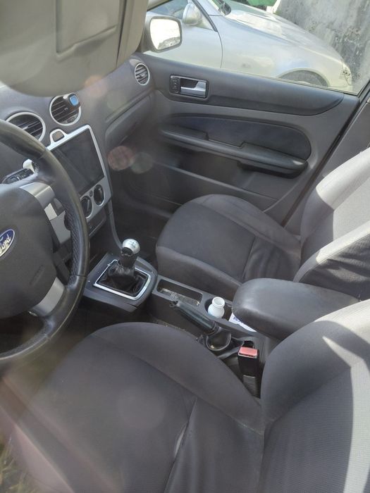 Vendo Ford Focus (avariado)