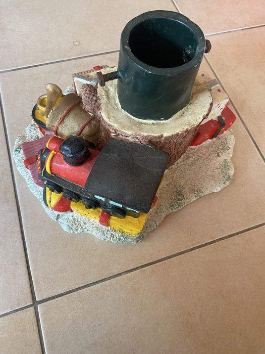 Suporte decorativo para arvore de natal (com rachadura)