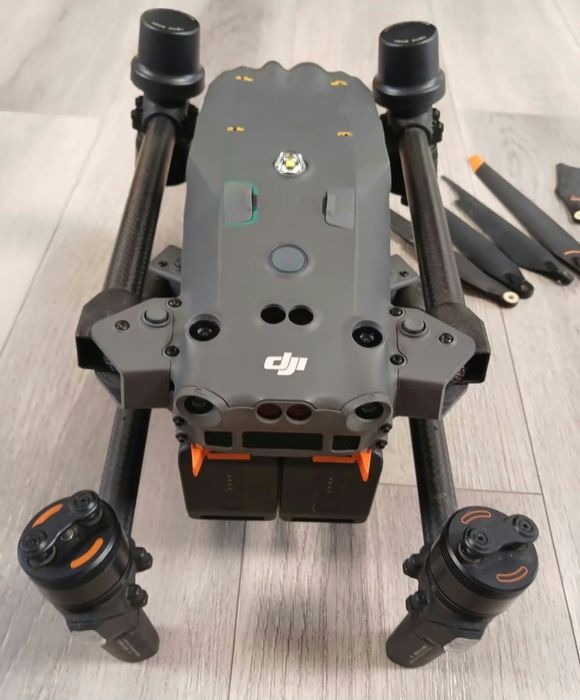 Квадрокоптер Dji matrice 30 t дрон мавік матрас матрікс