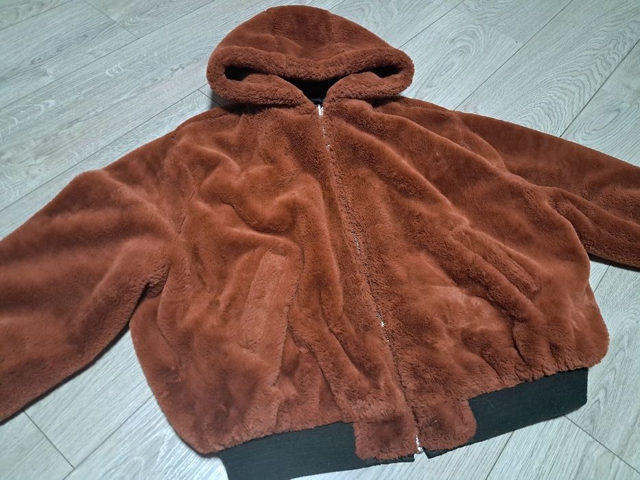 Куртка-бомбер від ZARA