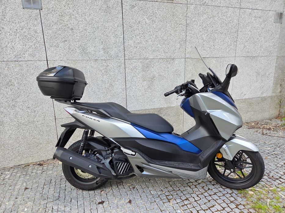HONDA FORZA 125 em excelente estado.