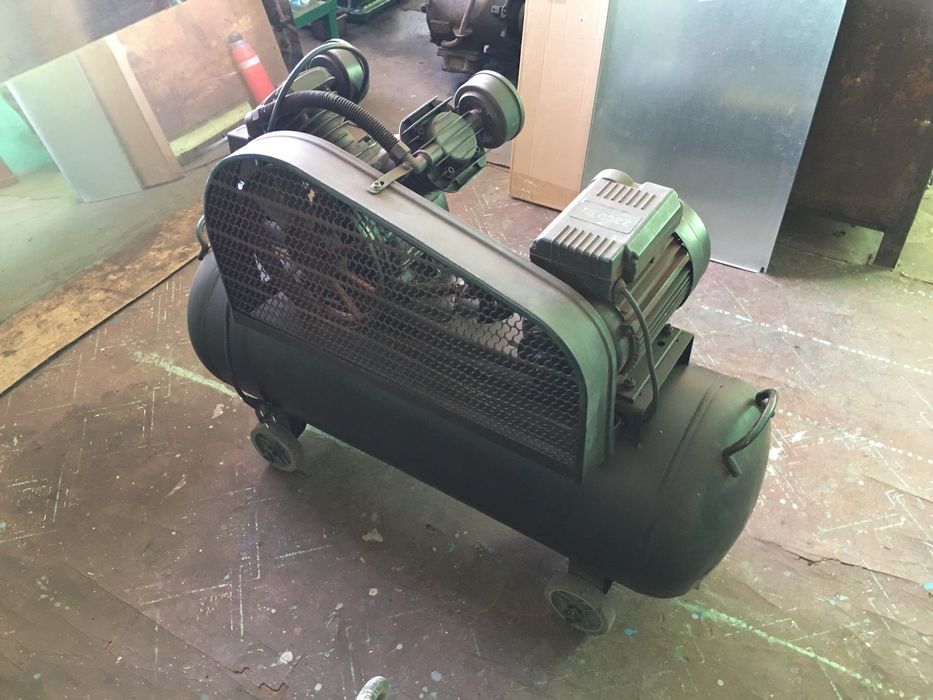 Компресор повітряний COMPASS модель XY 2065A-100