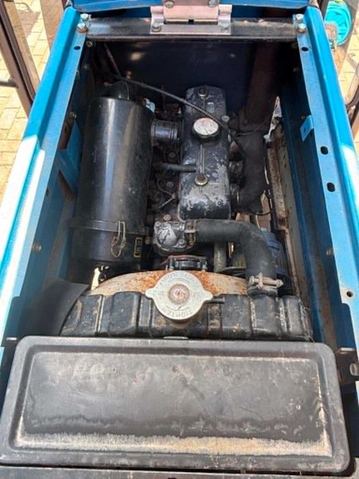 Mitsubishi MT2001DX traktorek ogrodowy 4WD 4x4, 20KM KABINA