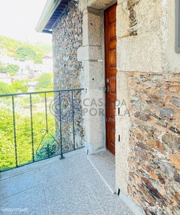 Moradia T2 Mobilada junto à Praia Fluvial do Agroal – Arganil