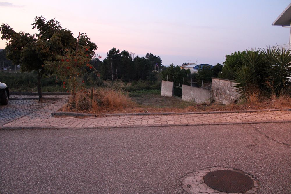 Lote 1220 m² Almeidinha – para construção, perto do centro de Mangualde