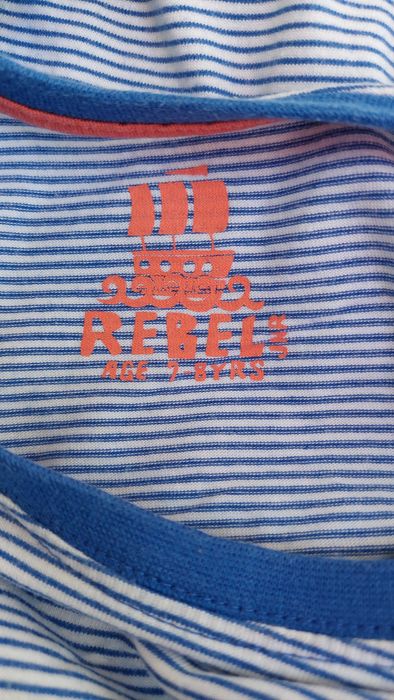 T-shirts criança 7/8 anos