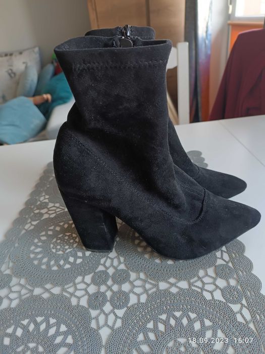 Botki czarne rozmiar 37