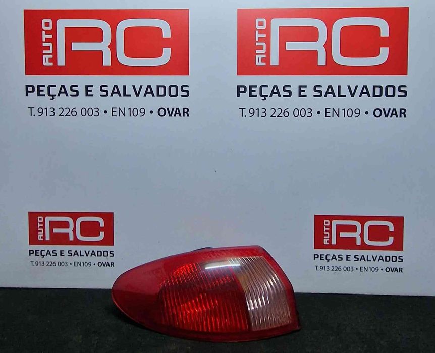 Farolim da Mala Direito 46556349 - ALFA ROMEO 147