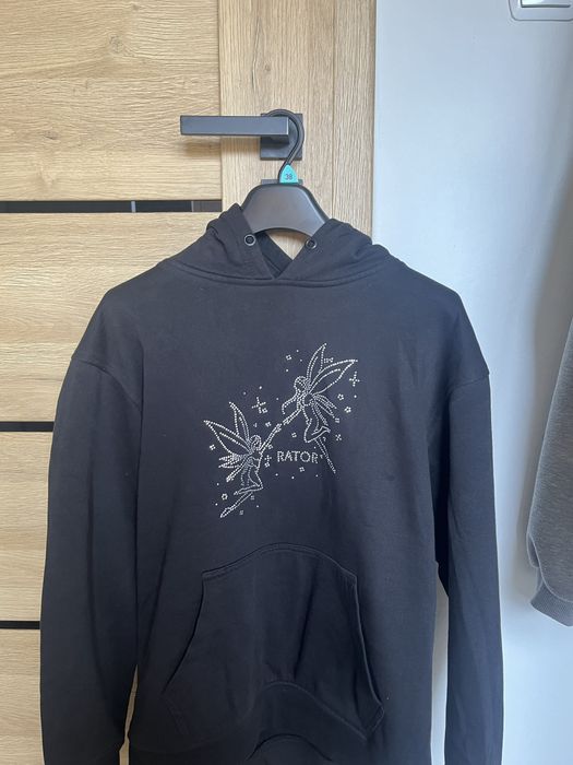 czarna bluza rator z kryształkami